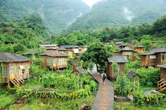 英德·茶趣園、山頂賞日出、觀日落、游船、篝火晚會(huì)、特色長(zhǎng)桌宴二天游